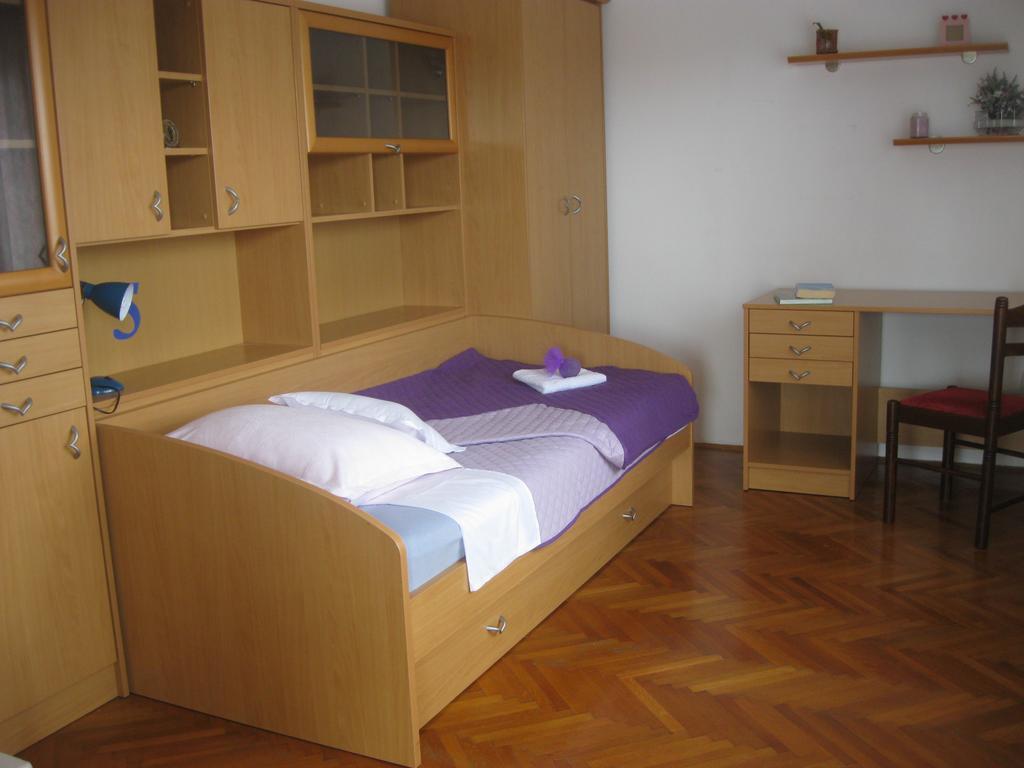 Apartment Promona *